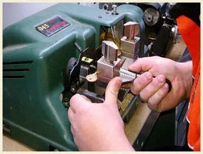 Hinsdale IL Locksmith Store Hinsdale, IL 630-474-2686 - 18-key-making